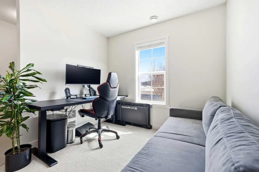 14 Nolan Hill Gate NW Calgary AB T3R 0T9