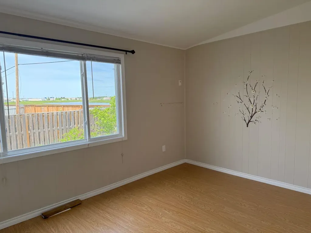 5308 57 Street Lloydminster AB T9V 2A3