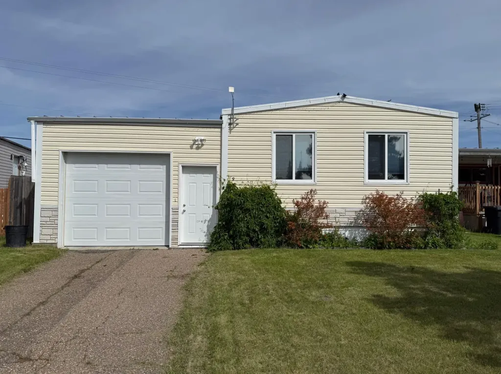 5308 57 Street Lloydminster AB T9V 2A3