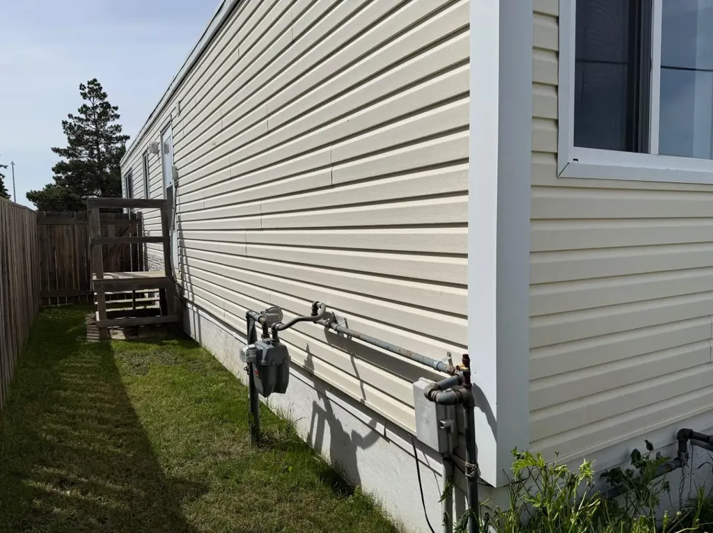 5308 57 Street Lloydminster AB T9V 2A3
