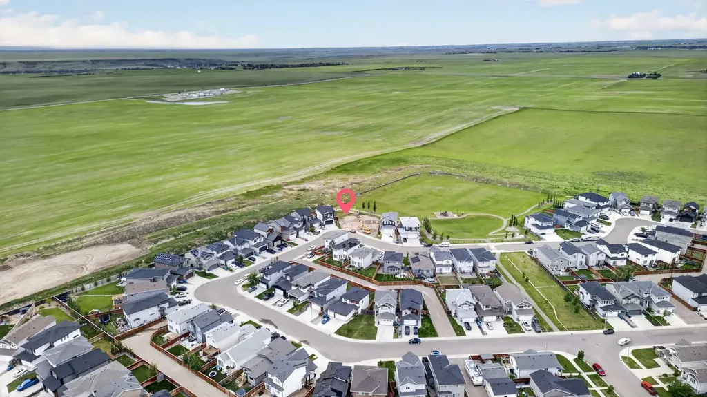1282 Pacific Circle W Lethbridge AB T1J 5V3