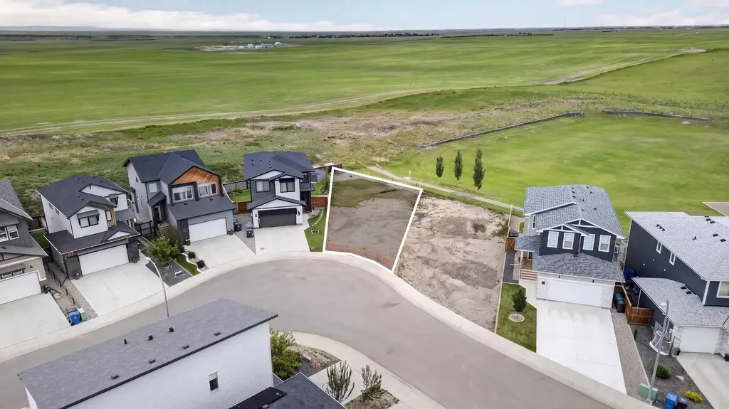 1282 Pacific Circle W Lethbridge AB T1J 5V3