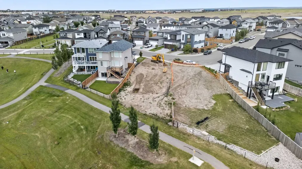 1282 Pacific Circle W Lethbridge AB T1J 5V3