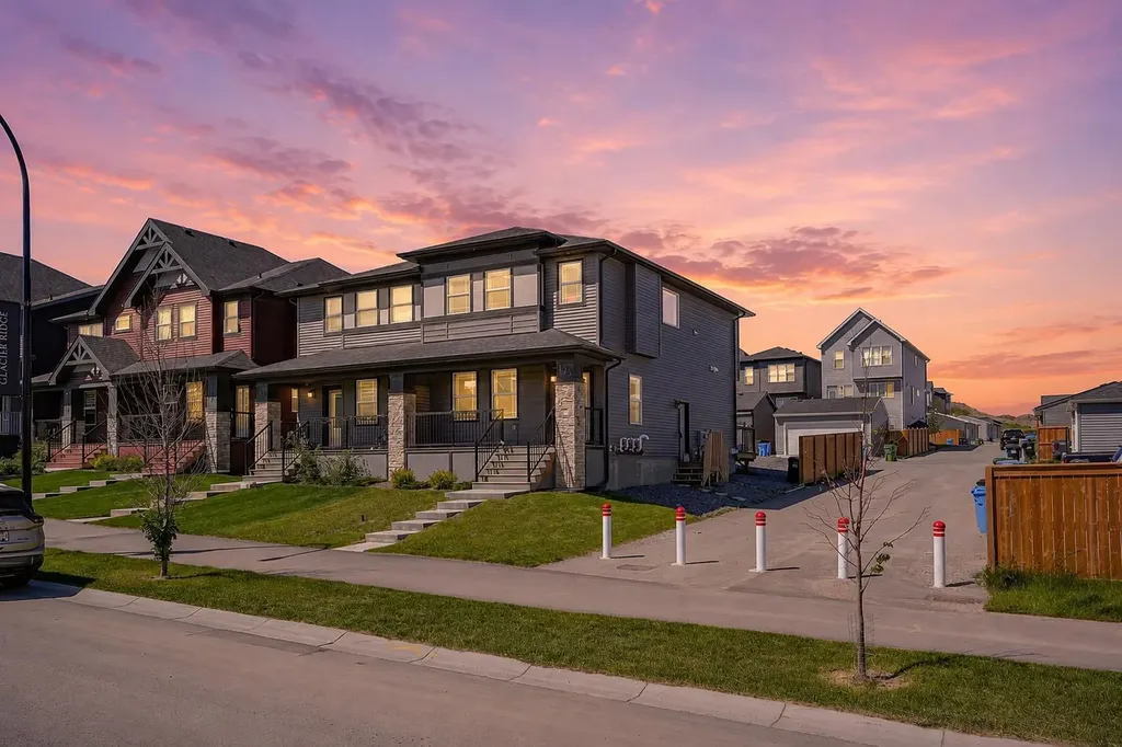 125 Edith Gate NW Calgary AB T3R 1Z2