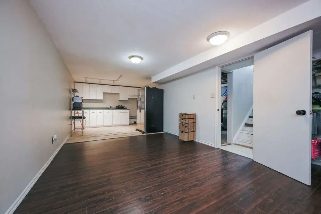 9918 70 Avenue Grande Prairie AB T8V5G6