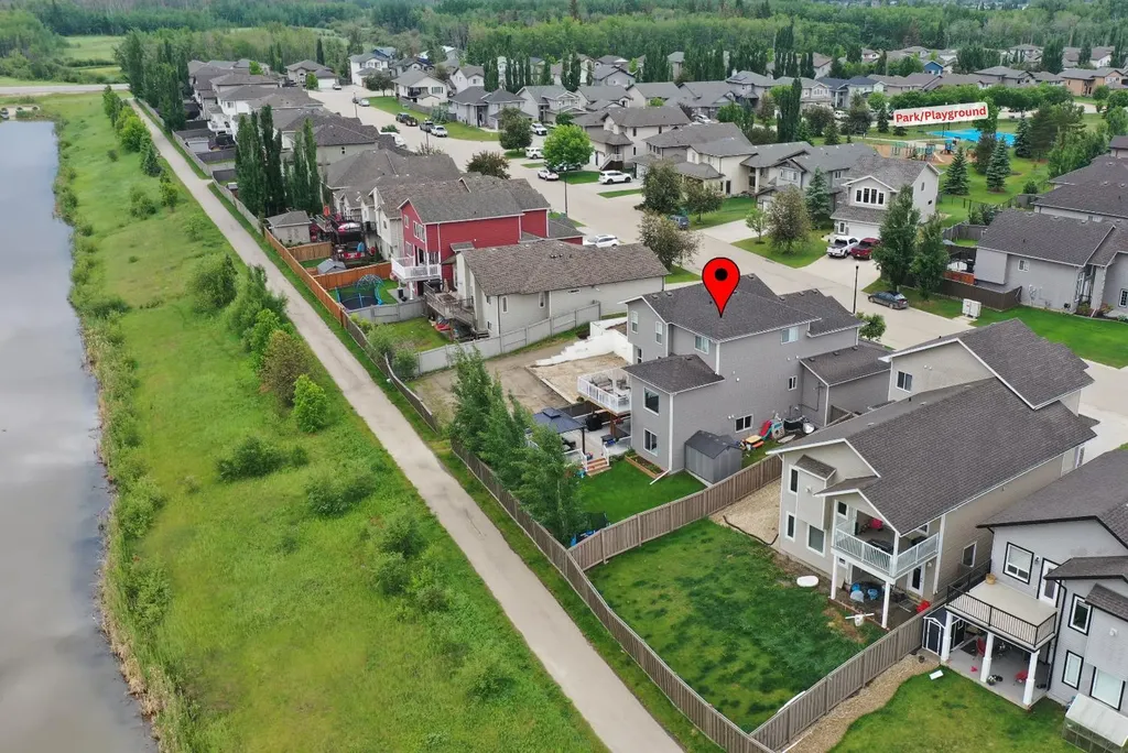 7033 85 Street Grande Prairie AB T8X 0J3