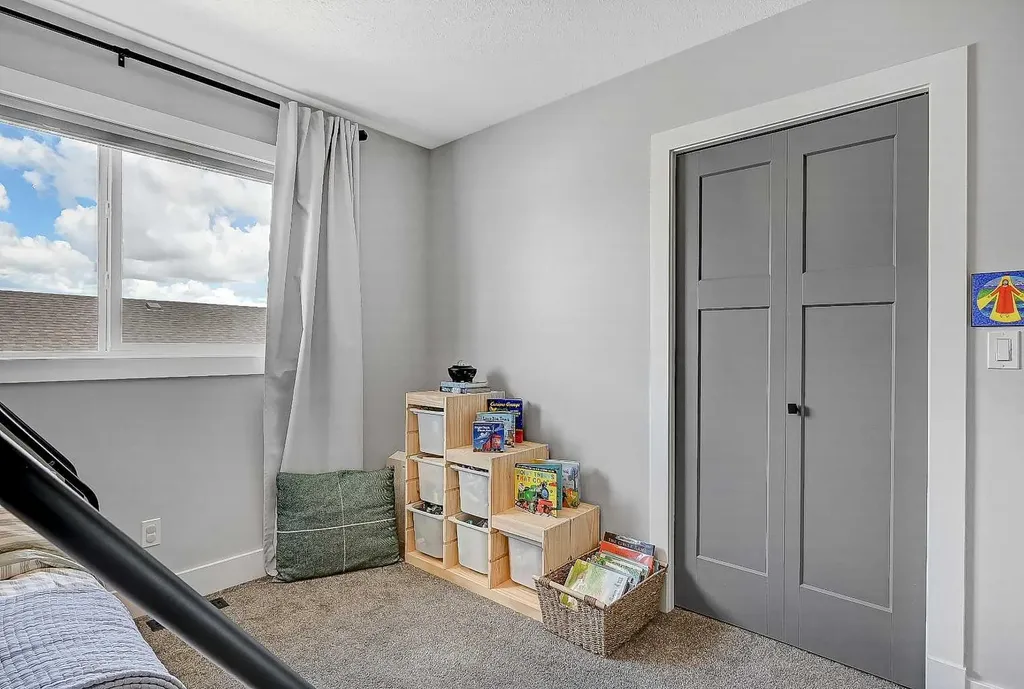 7033 85 Street Grande Prairie AB T8X 0J3