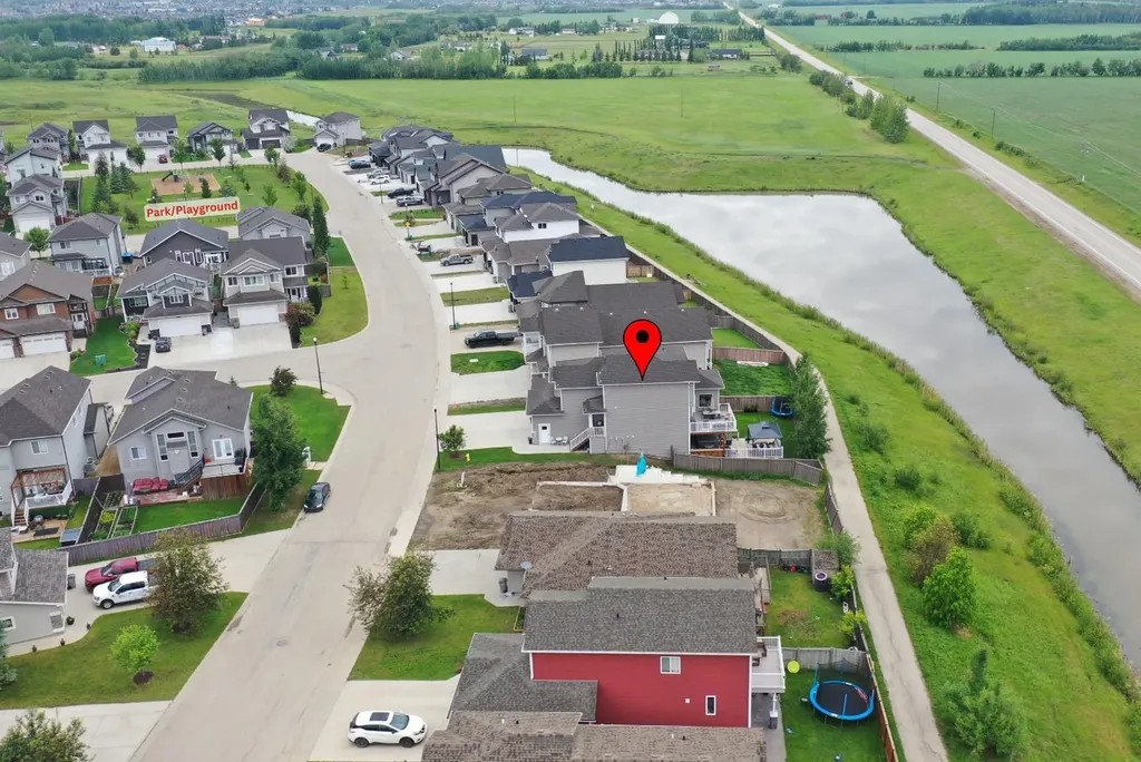 7033 85 Street Grande Prairie AB T8X 0J3