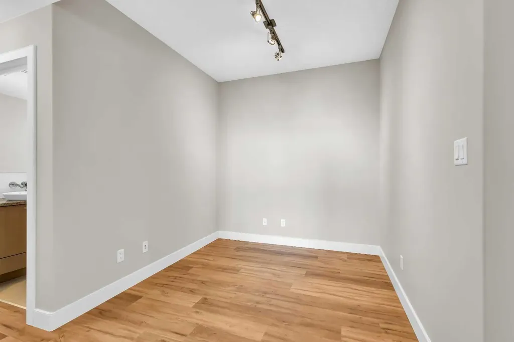 99 Spruce Place SW Calgary AB T3C 3X7