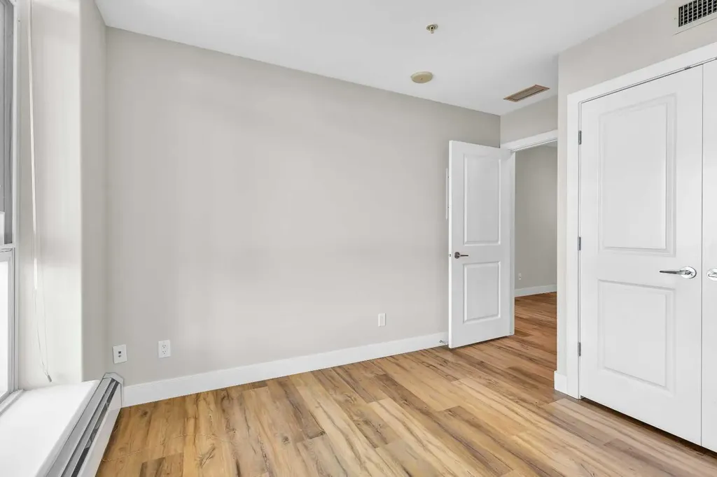 99 Spruce Place SW Calgary AB T3C 3X7