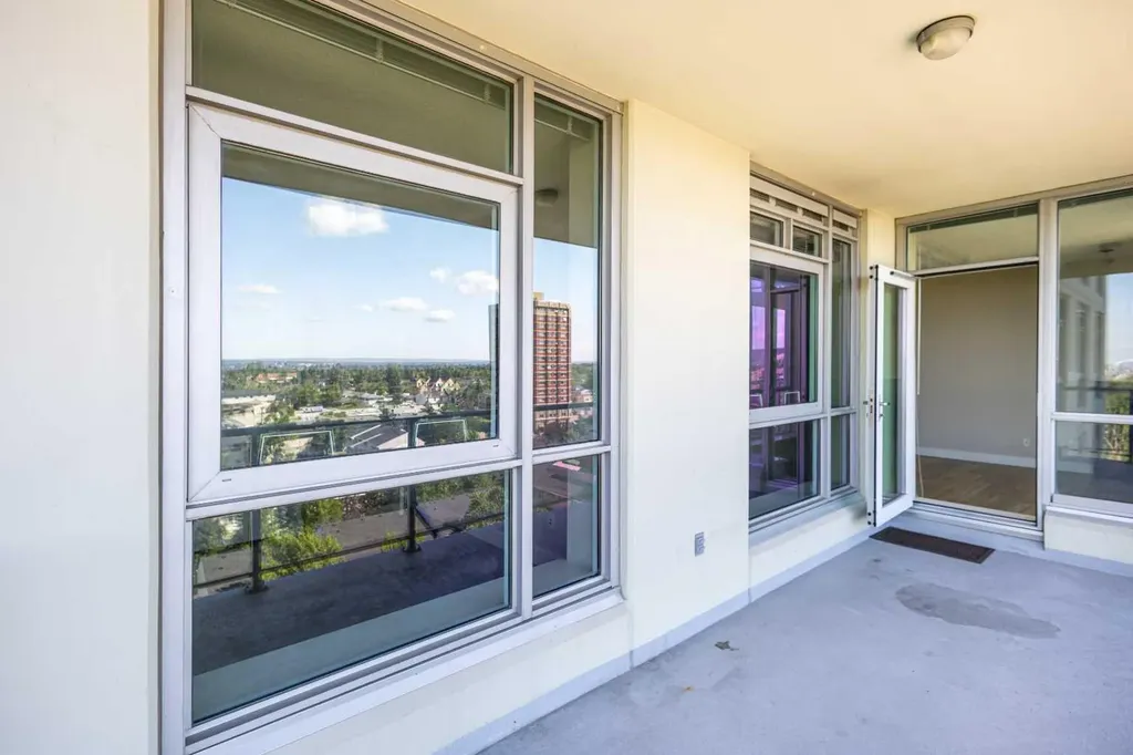 99 Spruce Place SW Calgary AB T3C 3X7