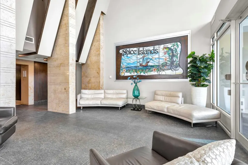 99 Spruce Place SW Calgary AB T3C 3X7