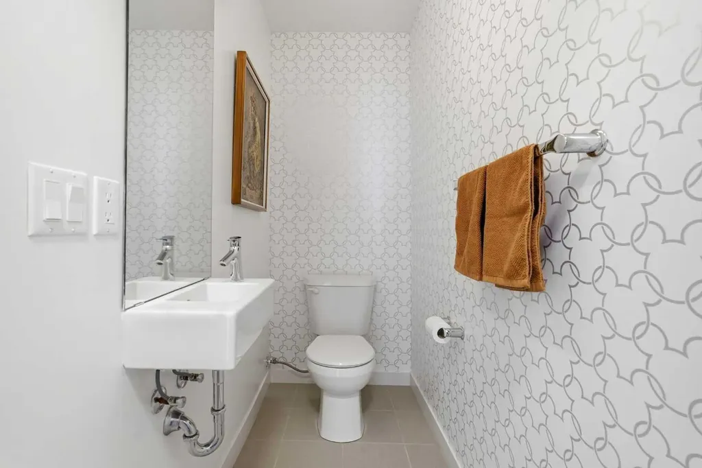 41 Sherwood Lane NW Calgary AB T3R 0V3