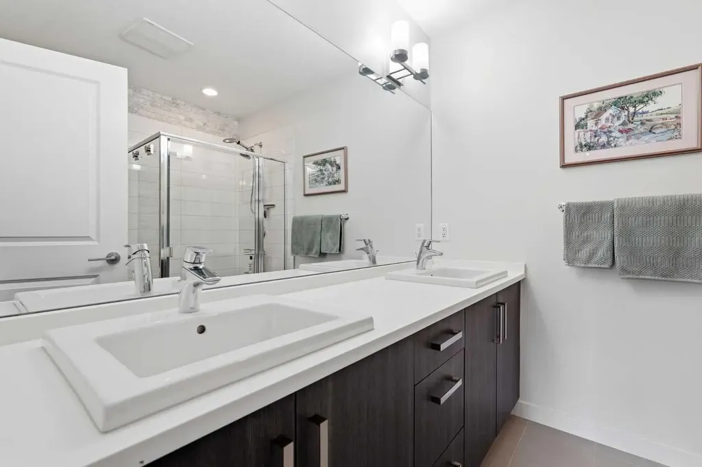 41 Sherwood Lane NW Calgary AB T3R 0V3