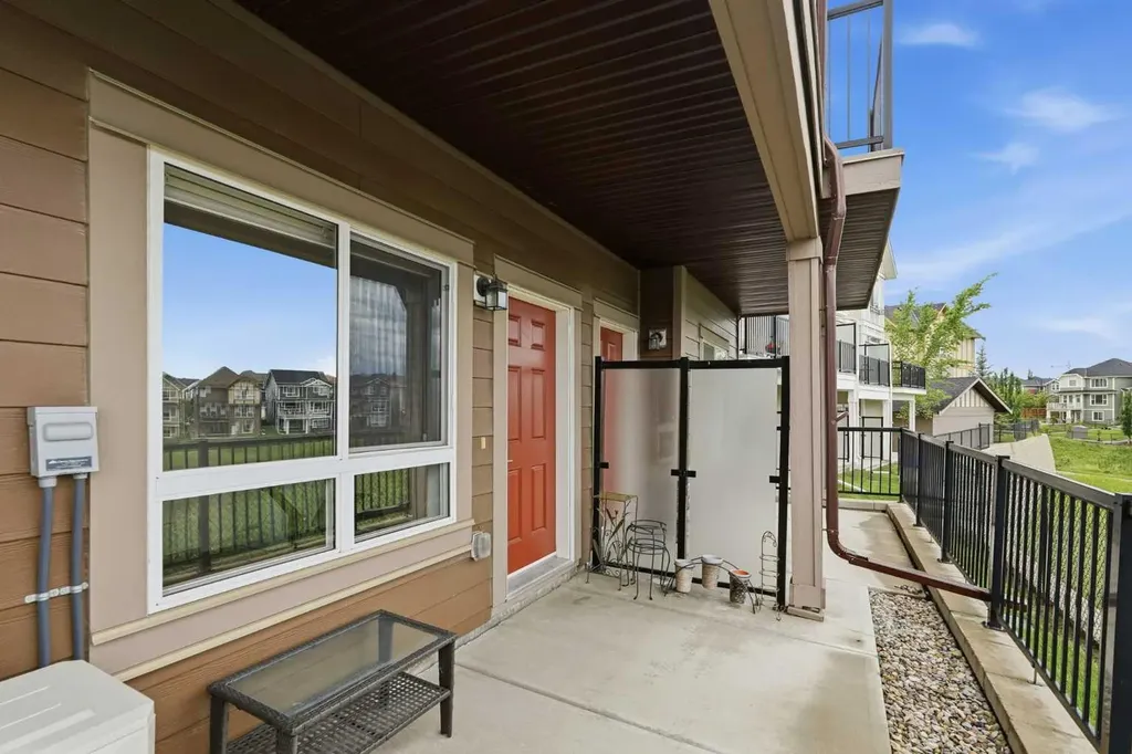 41 Sherwood Lane NW Calgary AB T3R 0V3