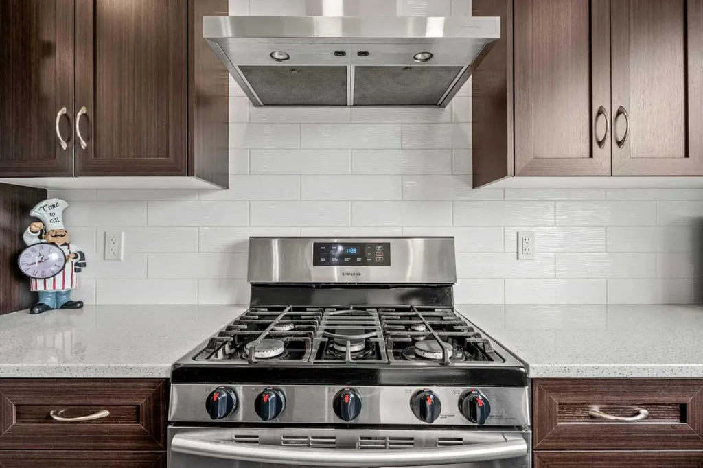 147 Evanscrest Park NW Calgary AB T3P 1J3