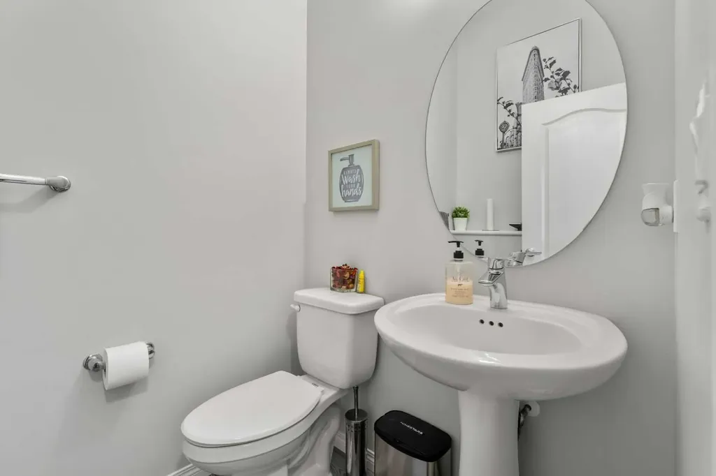 147 Evanscrest Park NW Calgary AB T3P 1J3