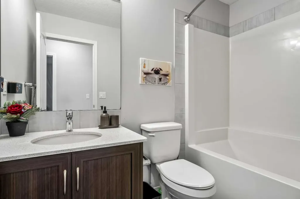 147 Evanscrest Park NW Calgary AB T3P 1J3