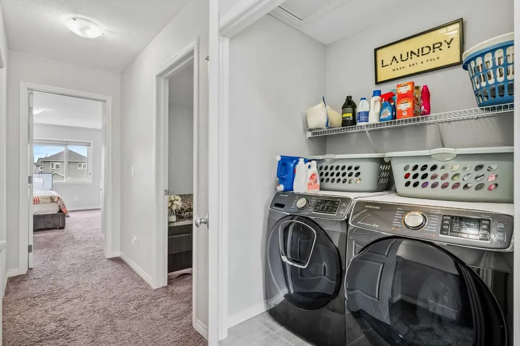 147 Evanscrest Park NW Calgary AB T3P 1J3
