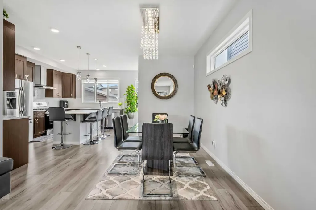 147 Evanscrest Park NW Calgary AB T3P 1J3