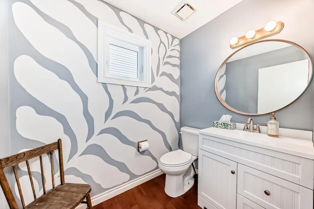 15 Hawkcliff Way NW Calgary AB T3G 2R8