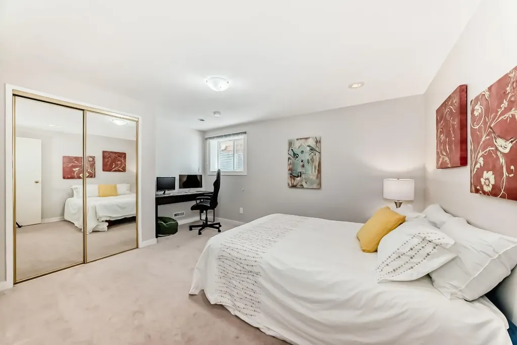 15 Hawkcliff Way NW Calgary AB T3G 2R8