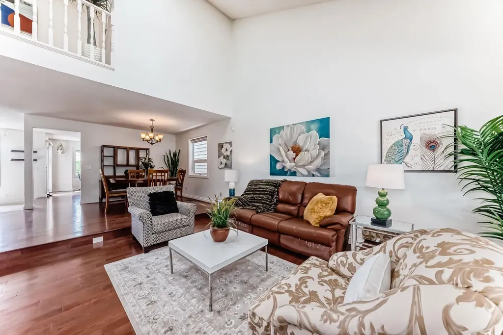 15 Hawkcliff Way NW Calgary AB T3G 2R8
