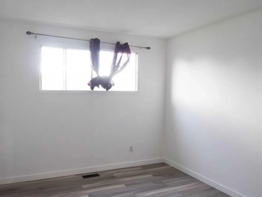 196 Fonda Drive SE Calgary AB T2A 6E6