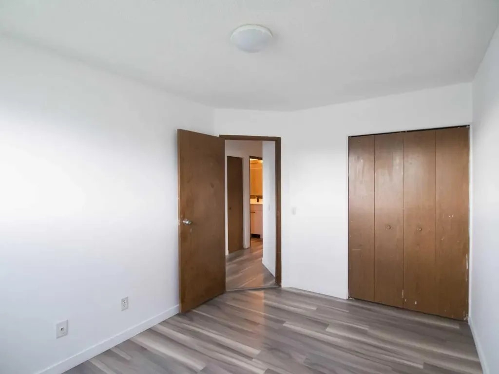 196 Fonda Drive SE Calgary AB T2A 6E6