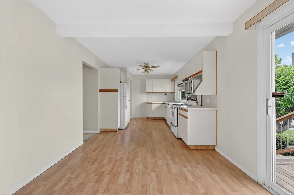 7435 25 Street SE Calgary AB T2C 1A3