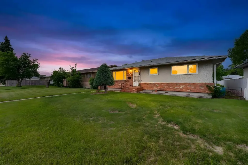 7435 25 Street SE Calgary AB T2C 1A3