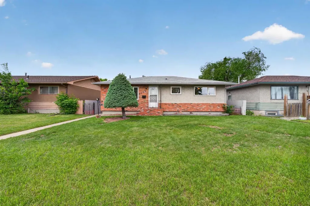 7435 25 Street SE Calgary AB T2C 1A3