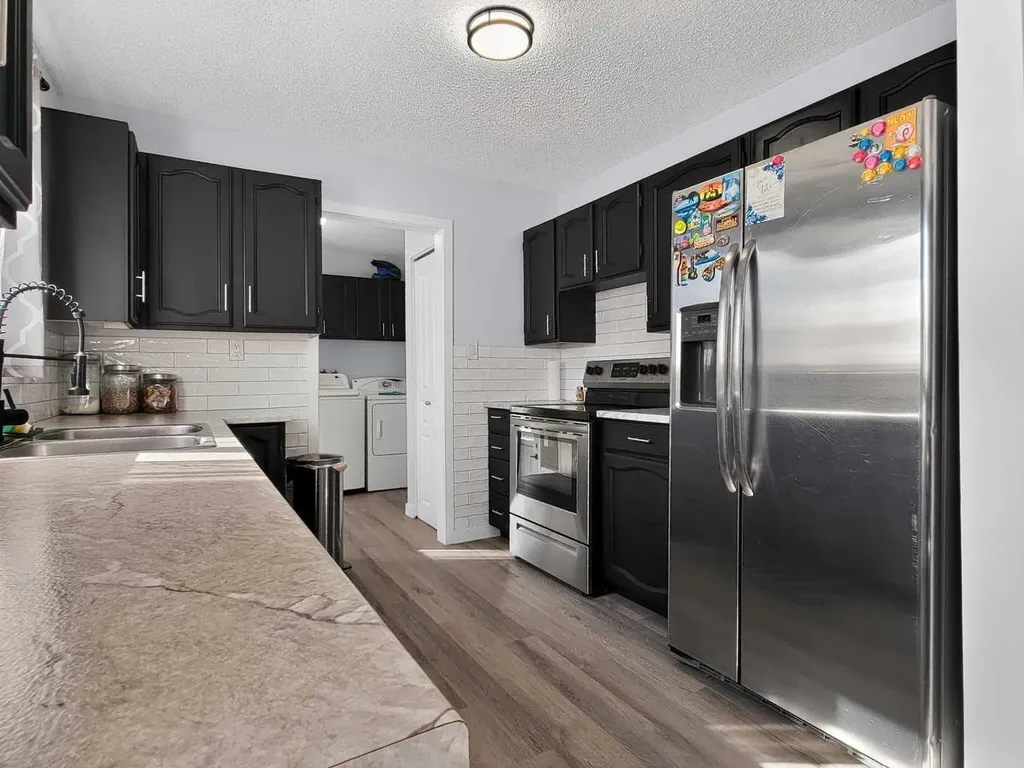 9704 94 Avenue Wembley AB T0H 3S0
