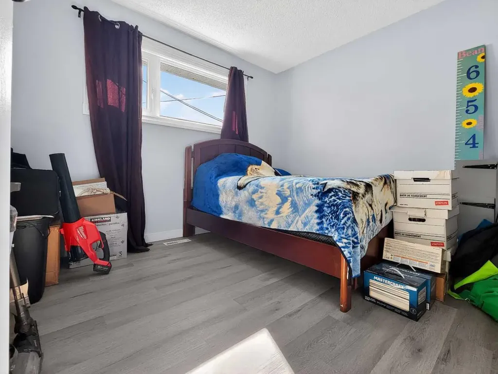 9704 94 Avenue Wembley AB T0H 3S0