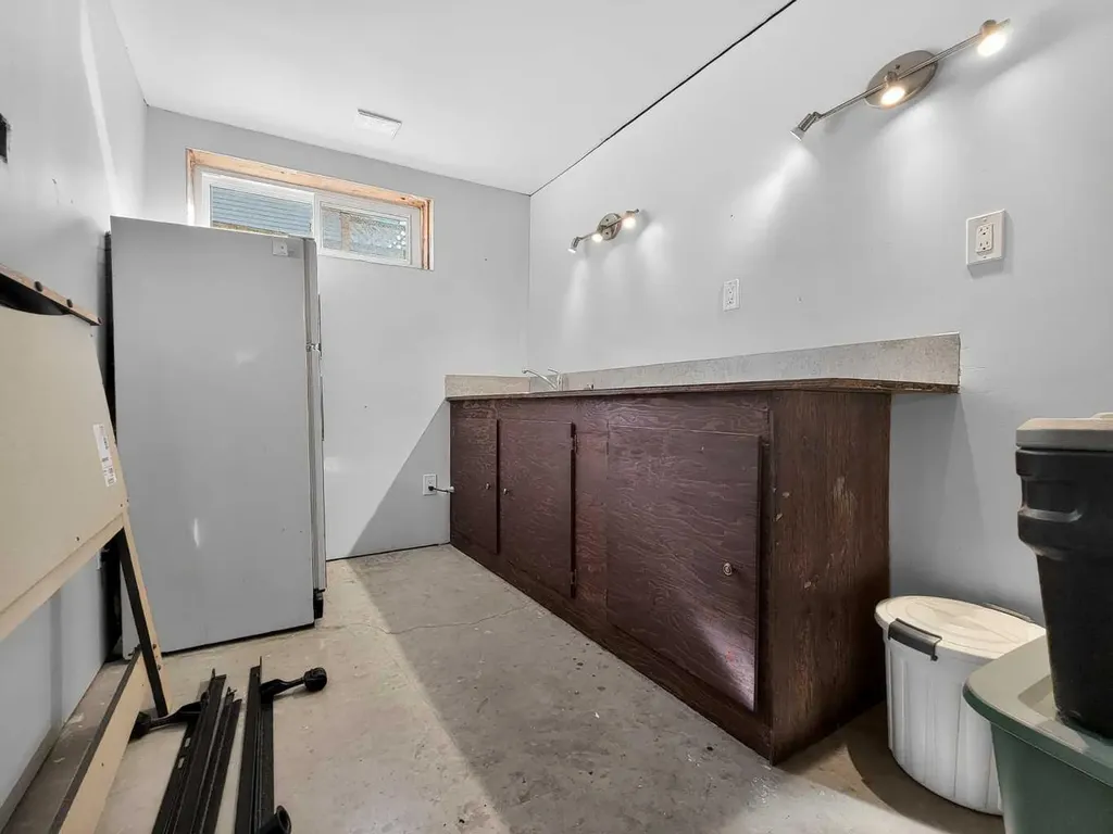 9704 94 Avenue Wembley AB T0H 3S0