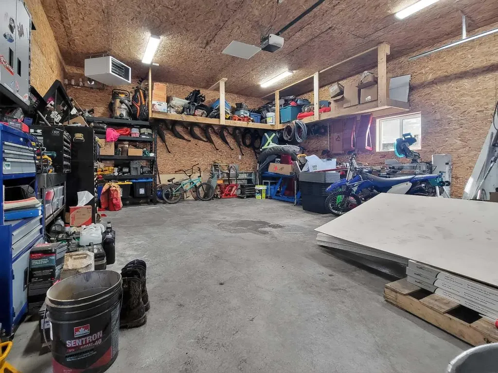 9704 94 Avenue Wembley AB T0H 3S0