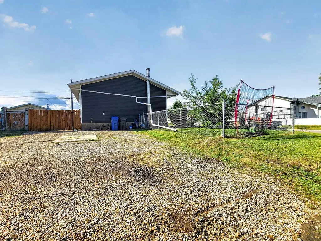 9704 94 Avenue Wembley AB T0H 3S0