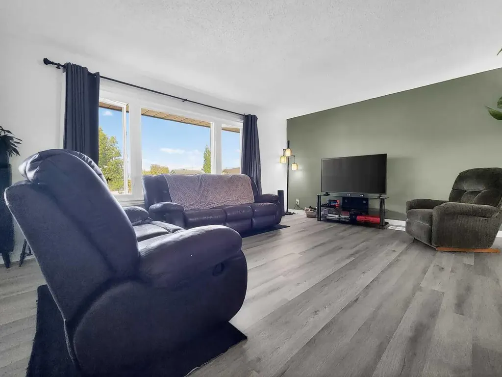 9704 94 Avenue Wembley AB T0H 3S0