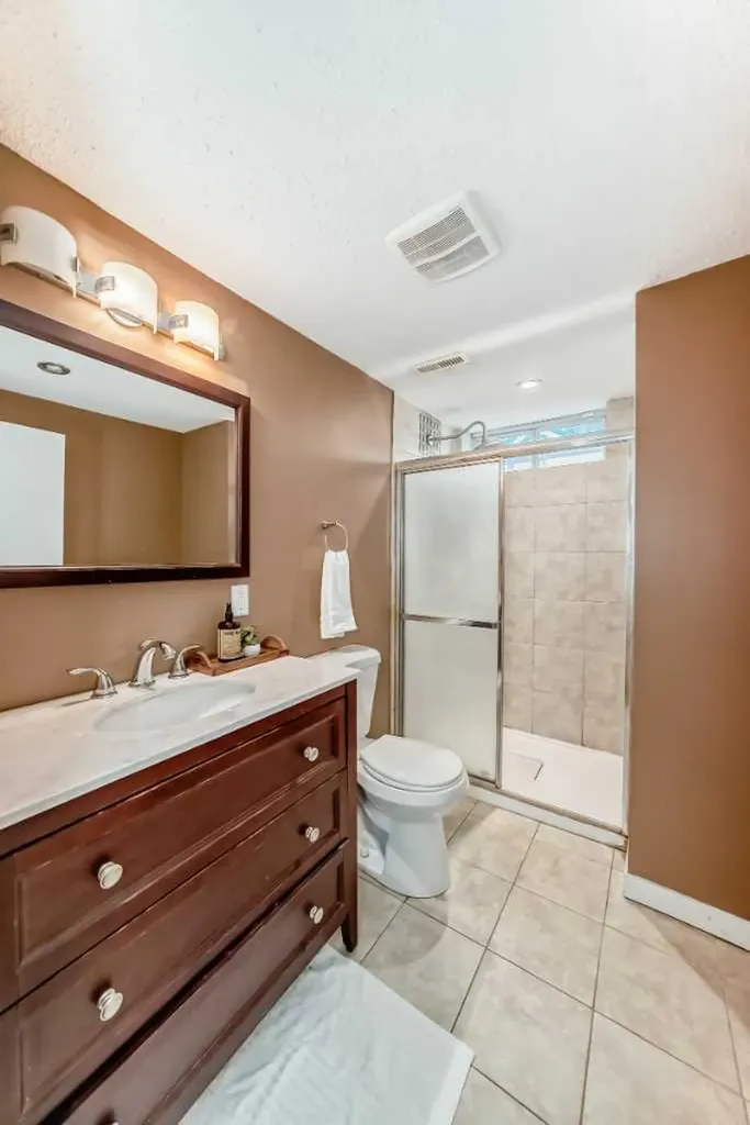 6607 Malvern Road NE Calgary AB T2A 5C3