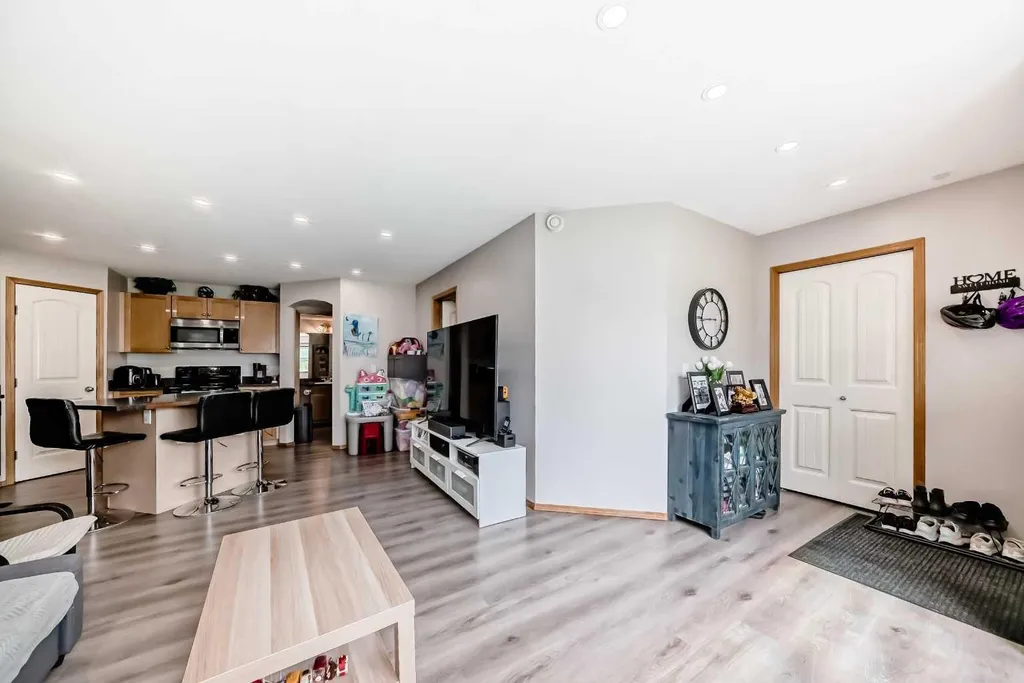 140 Panatella Landing NW Calgary AB T3K 0K8