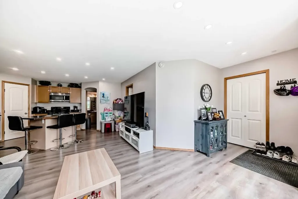 140 Panatella Landing NW Calgary AB T3K 0K8