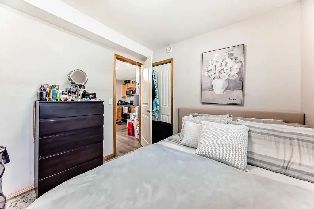 140 Panatella Landing NW Calgary AB T3K 0K8