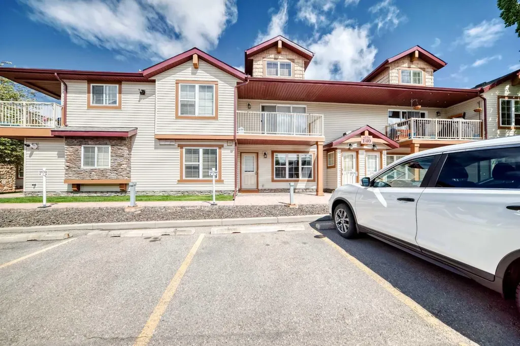 140 Panatella Landing NW Calgary AB T3K 0K8