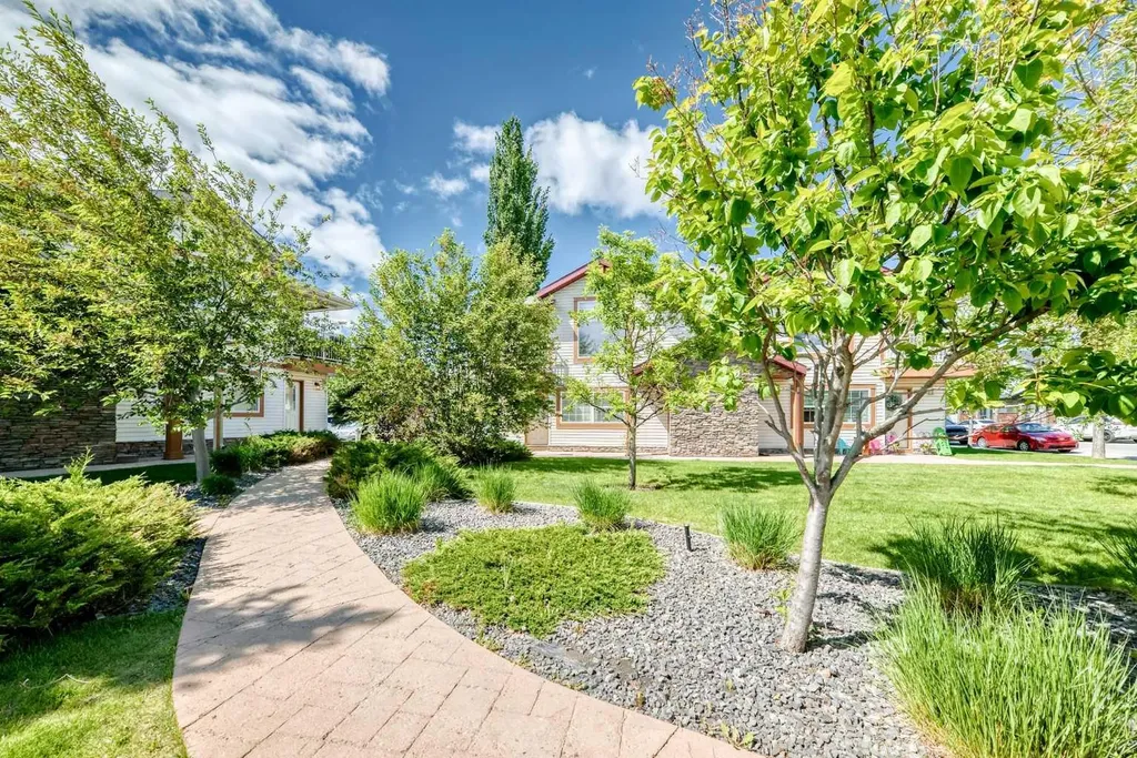 140 Panatella Landing NW Calgary AB T3K 0K8