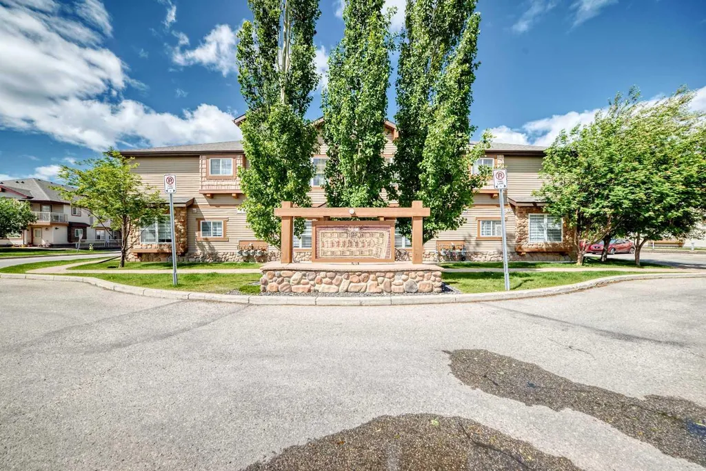 140 Panatella Landing NW Calgary AB T3K 0K8