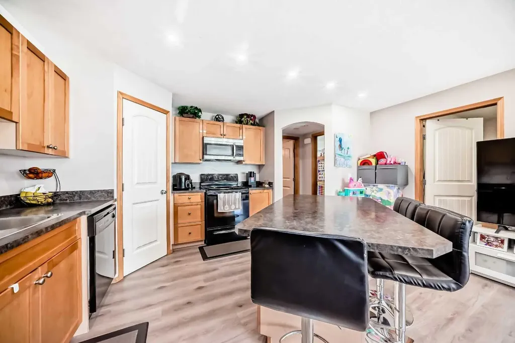 140 Panatella Landing NW Calgary AB T3K 0K8