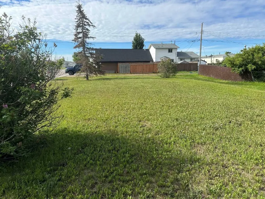 9901 104 Avenue Clairmont AB T8X 5A5