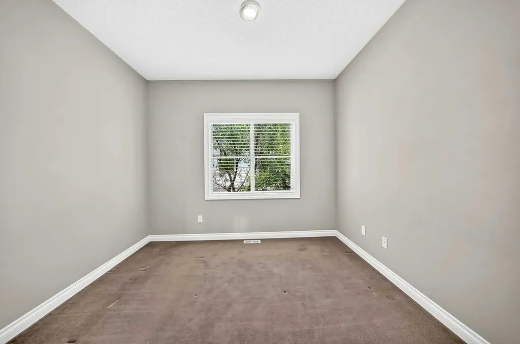 114 Tucker Circle Okotoks AB T1S 2J8