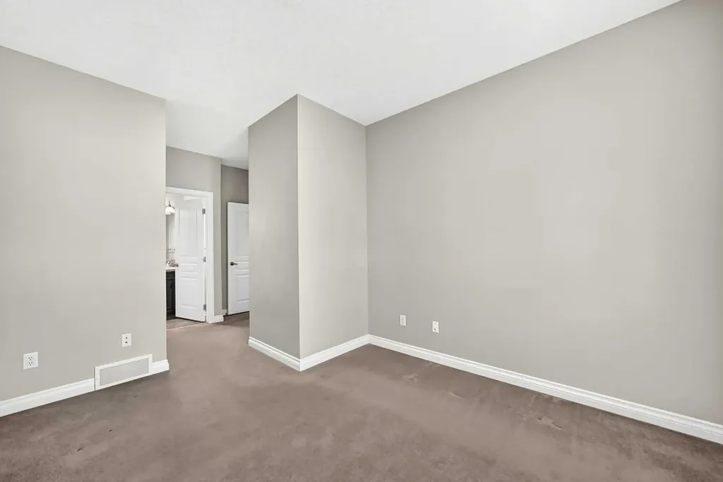 114 Tucker Circle Okotoks AB T1S 2J8