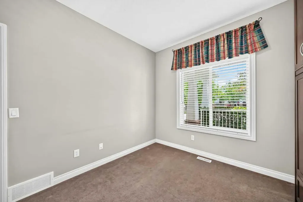 114 Tucker Circle Okotoks AB T1S 2J8